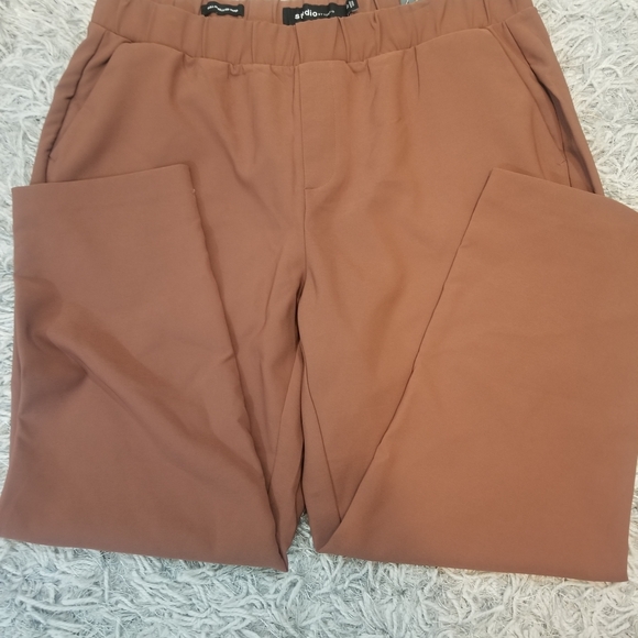 Women's Elegant 2 Pieces Brown Blazer Suit - Picture 10 of 16